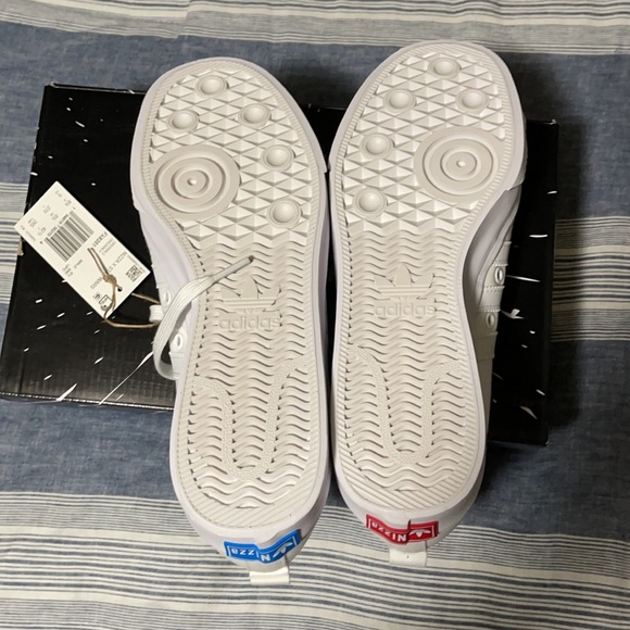 New adidas Niza X Star Wars Sneakers. Men’s size 9. “Intergalactic Race” design. - Picture 11 of 15